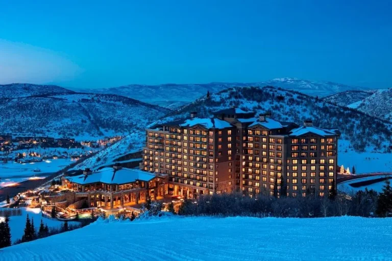 The 2026 Elite Alpine Audit: Best Luxury Ski Resorts in the US